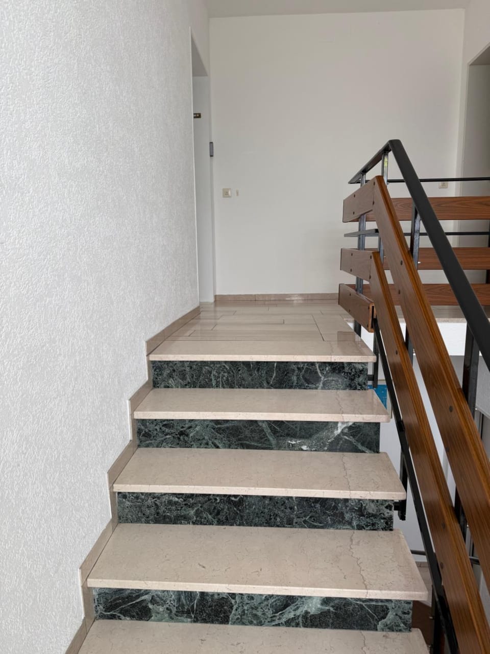 Conny City Balcony Apartment 75m2 Apartment in North Rhine-Westphalia