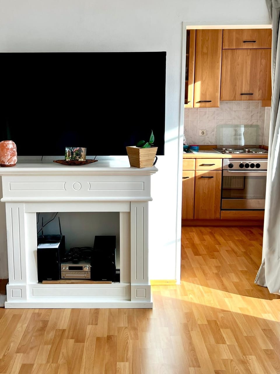 TV and multimedia, Living room, kitchen