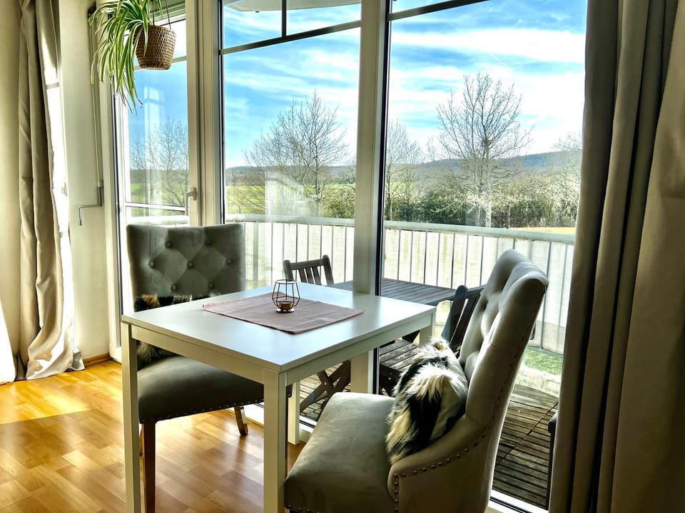 View (from property/room), Seating area, Dining area, Mountain view