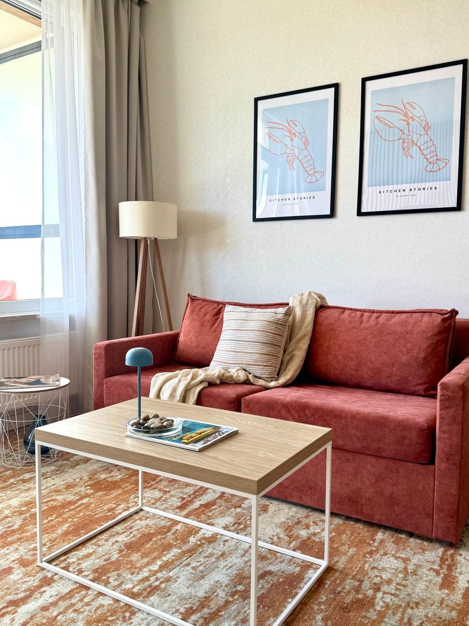 Day, Living room, Seating area