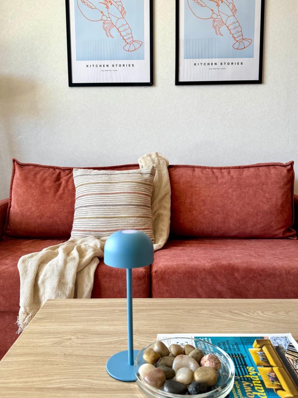 Day, Living room, Seating area