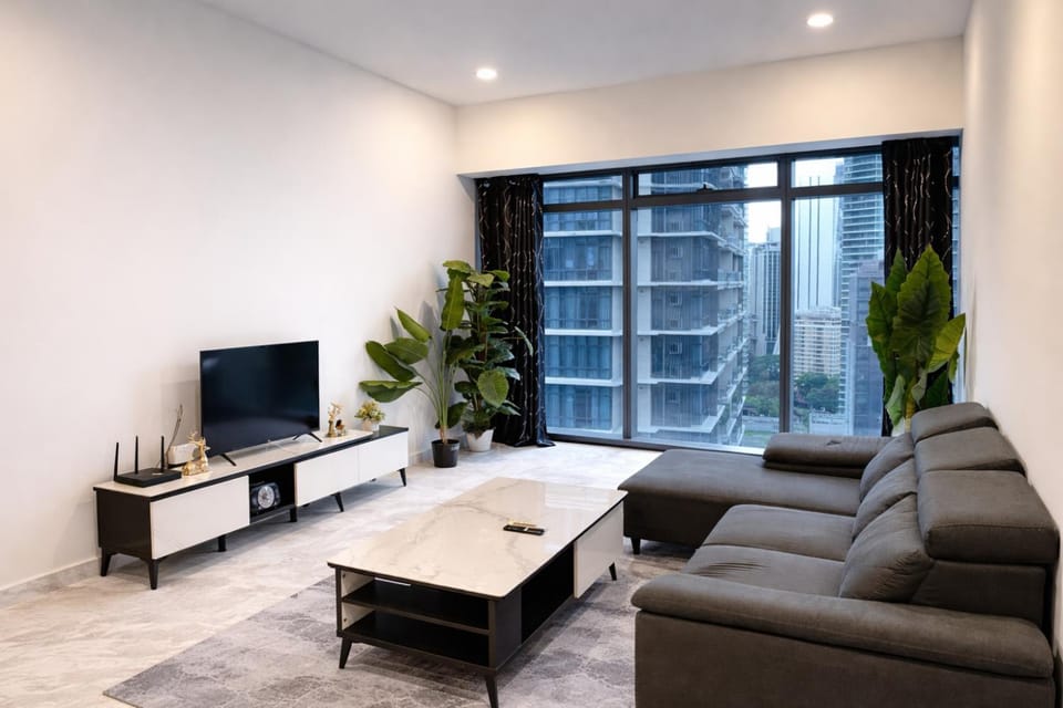 Communal lounge/ TV room, TV and multimedia, Living room, Seating area, Evening entertainment