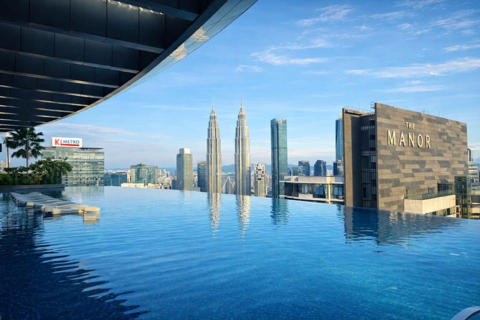 Property building, Day, Spa and wellness centre/facilities, Pool view, Swimming pool, Swimming pool