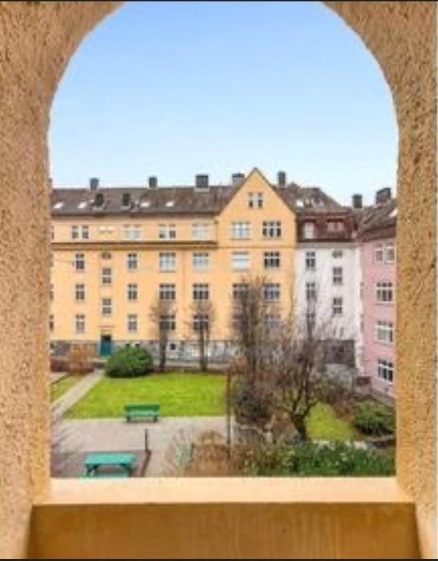 Klassisk bygårdsleilighet, sentralt i Bergen Apartment in Bergen