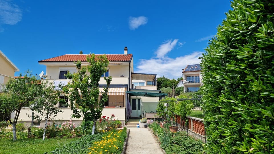 Apartman na otoku Krku blizu plaže Apartment in Primorje-Gorski Kotar County