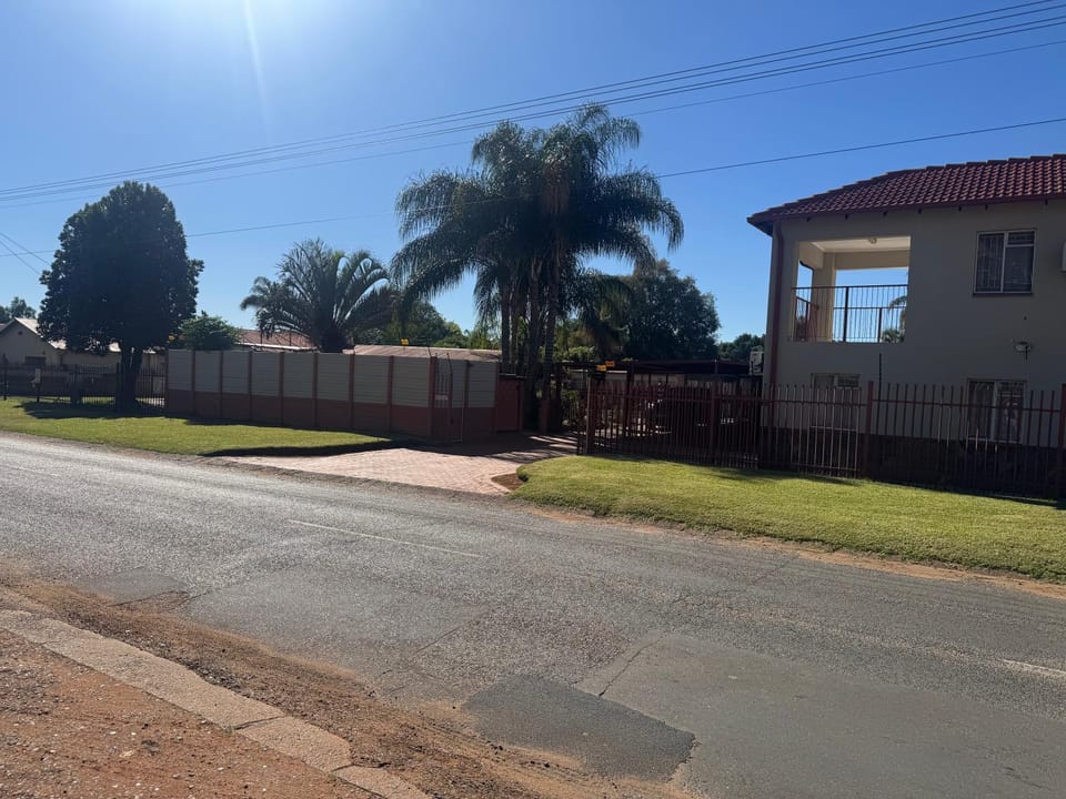 Albam residency Vacation rental in Pretoria