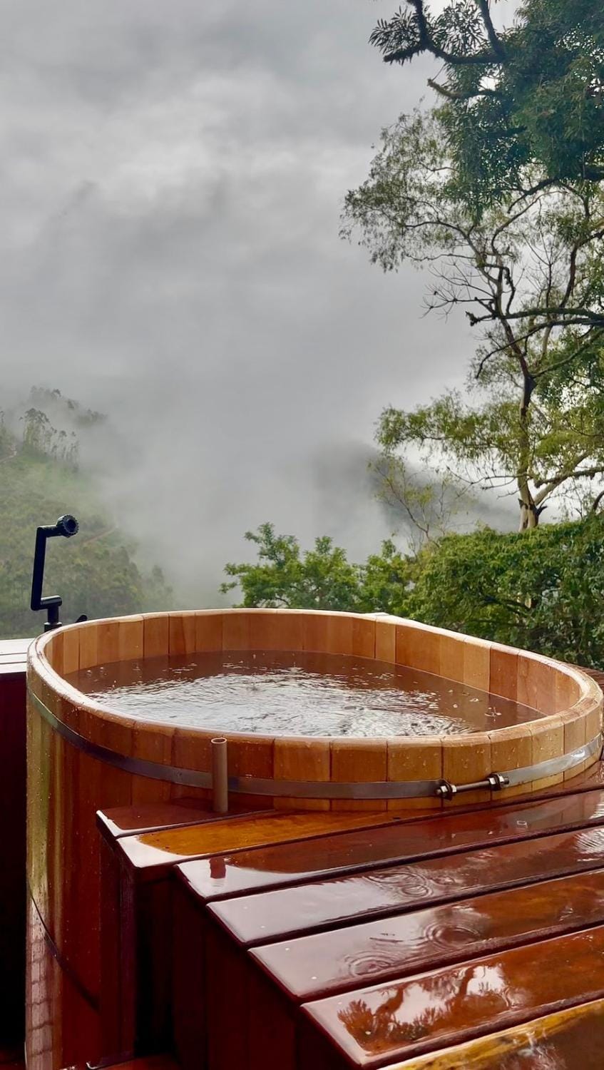 Open Air Bath, Open Air Bath