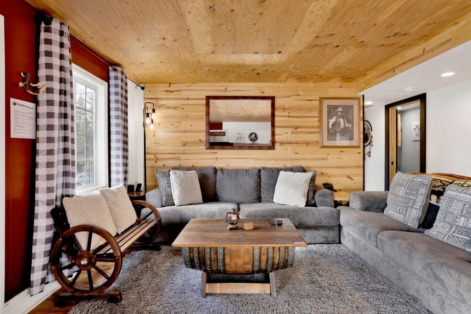 Highland Hideaway at Big Bear | Cozy Cabin w/ Private Hot Tub Cabin in Big Bear