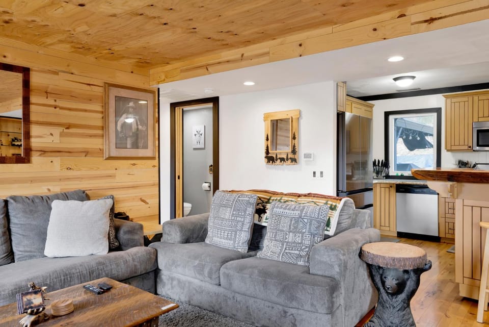 Highland Hideaway at Big Bear | Cozy Cabin w/ Private Hot Tub Cabin in Big Bear