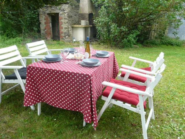Garden, Dining area, Garden view