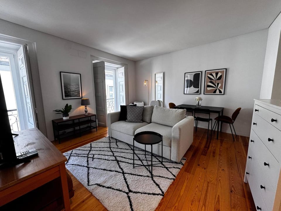 Central Lisbon 1BR Walk Everywhere Apartment in Lisbon