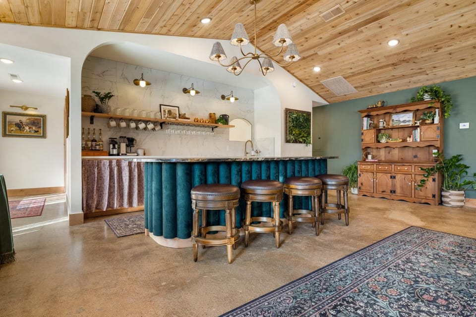 Kitchen or kitchenette, Living room, Lounge or bar, Lounge or bar, Banquet/Function facilities, kitchen