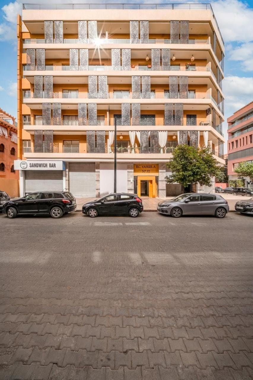 Prime location Moroccan-Style Luxury Apartment with Parking near Carré Eden Shopping Center Apartment in Marrakesh