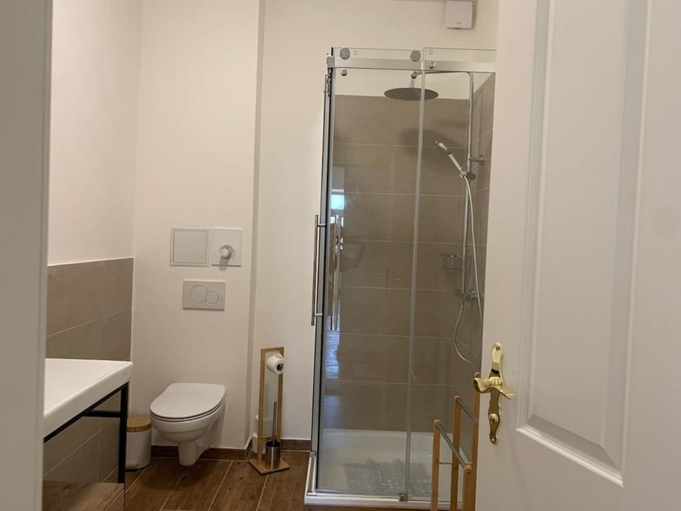 Historic Building- 9 Bedrooms - Groups up to 26 Apartment in Baden-Württemberg