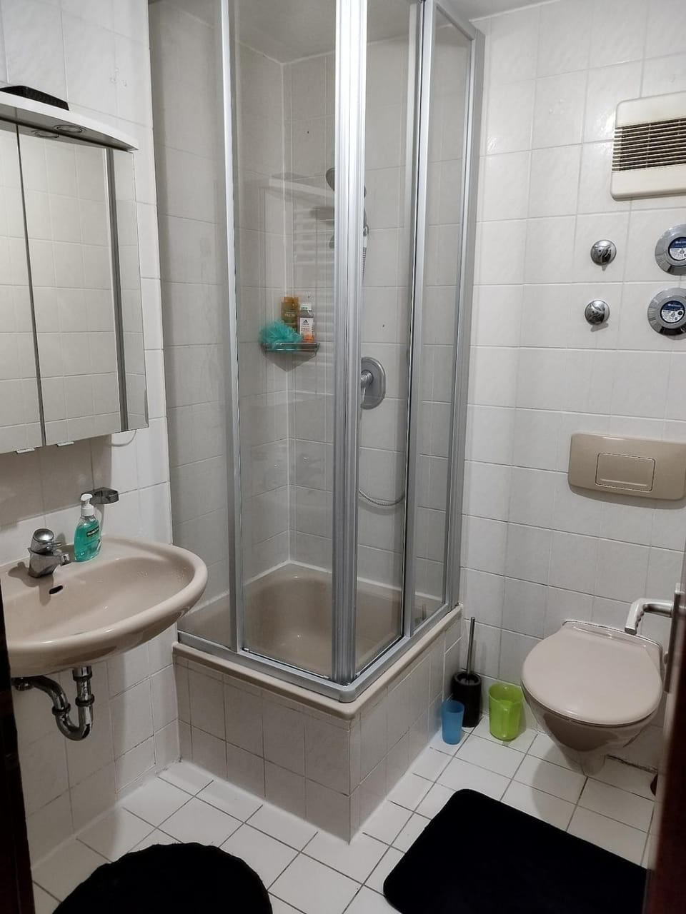 Hidden Gem in the City of Sindelfingen-Next to Mercedes Apartment in Baden-Württemberg