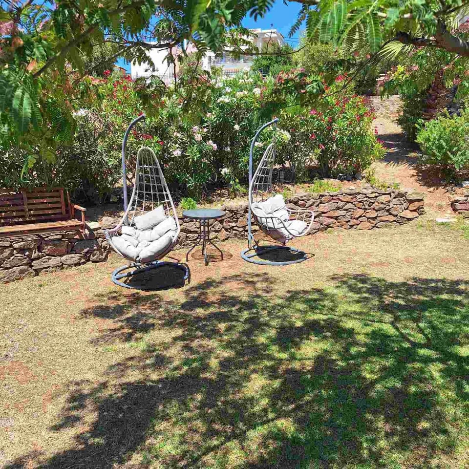 Garden, sunbed