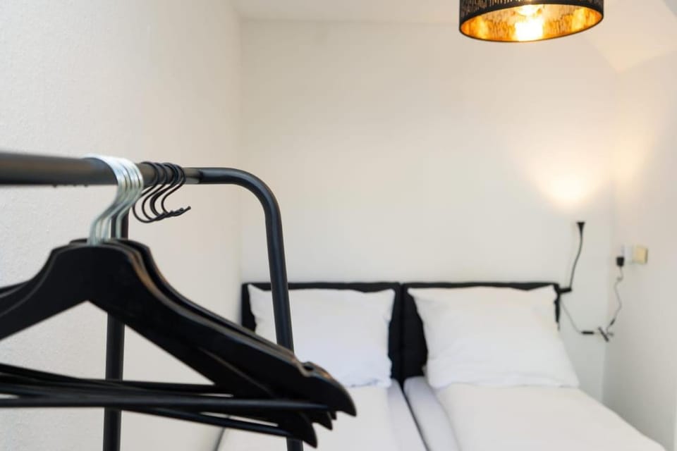 Apartment Wonderwall - 5 flexible Einzelbetten - Nähe Weserstadion & Viertel Apartment in Bremen