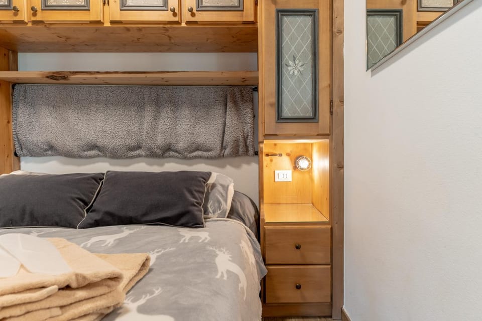 Brenta Dolomites Views Retreat - Heart of Campiglio Apartment in Madonna di Campiglio