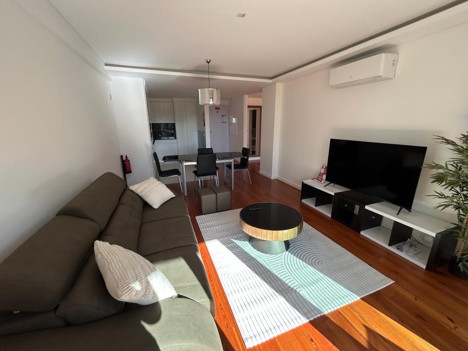 TV and multimedia, Living room, air conditioner