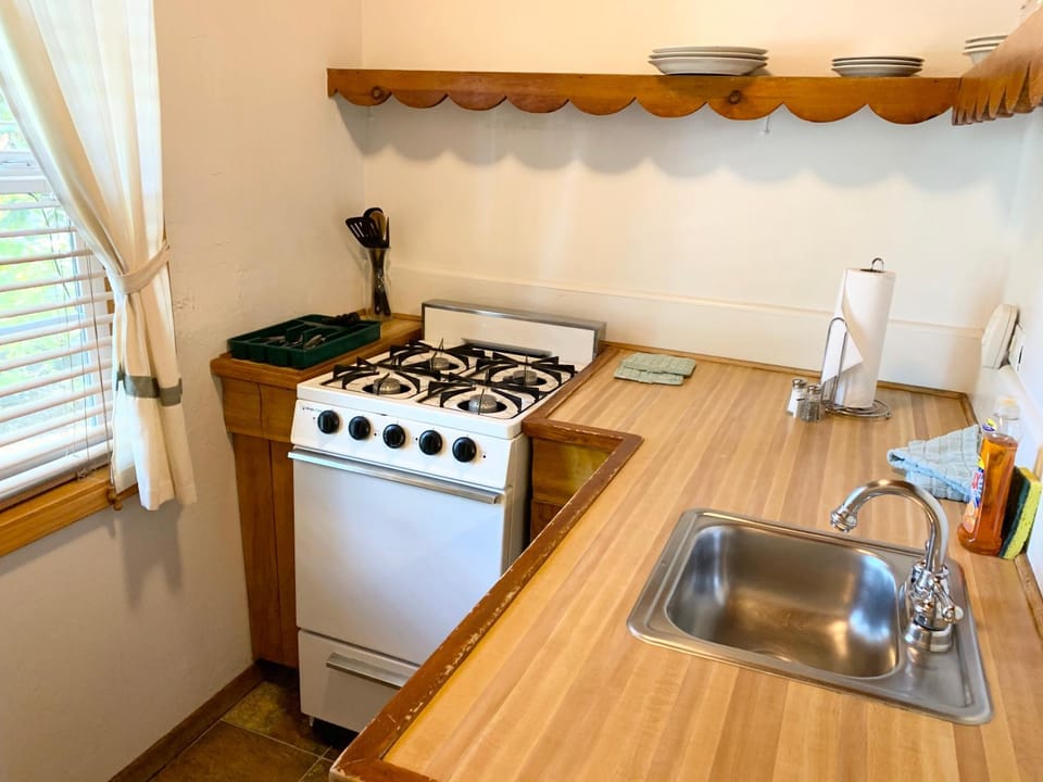 Rustic Cottages Inn in Tahoe Vista