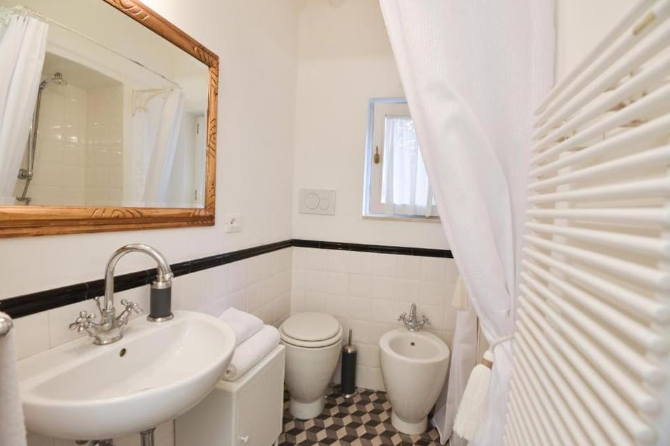 Shower, Toilet, Bathroom, bidet