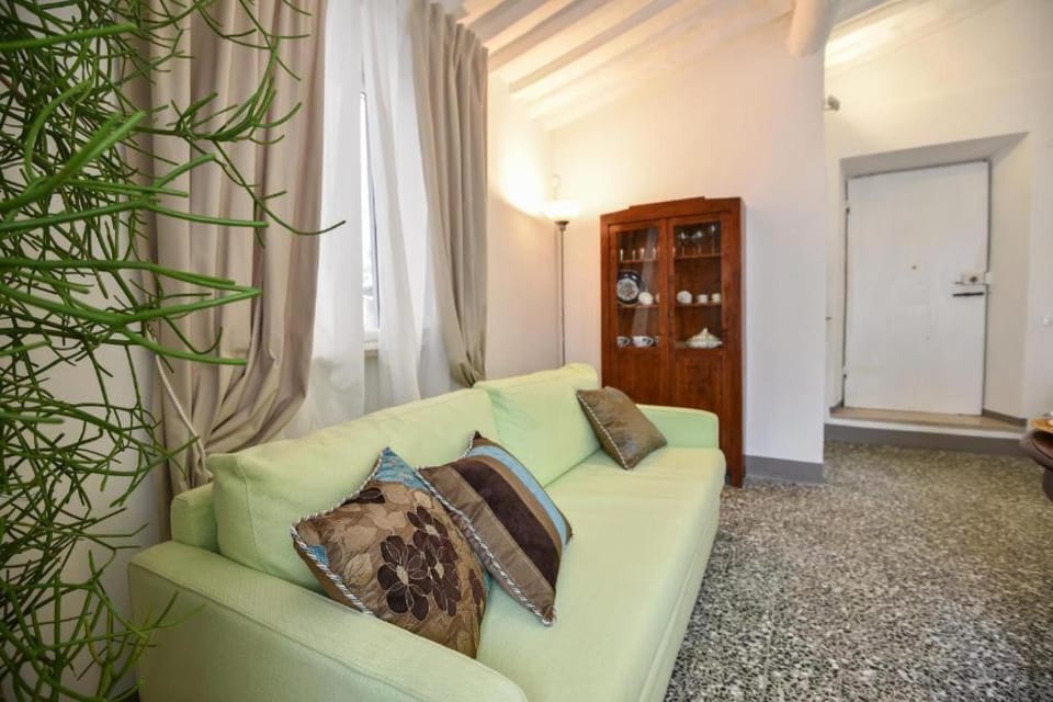 Living room, Seating area, wardrobe