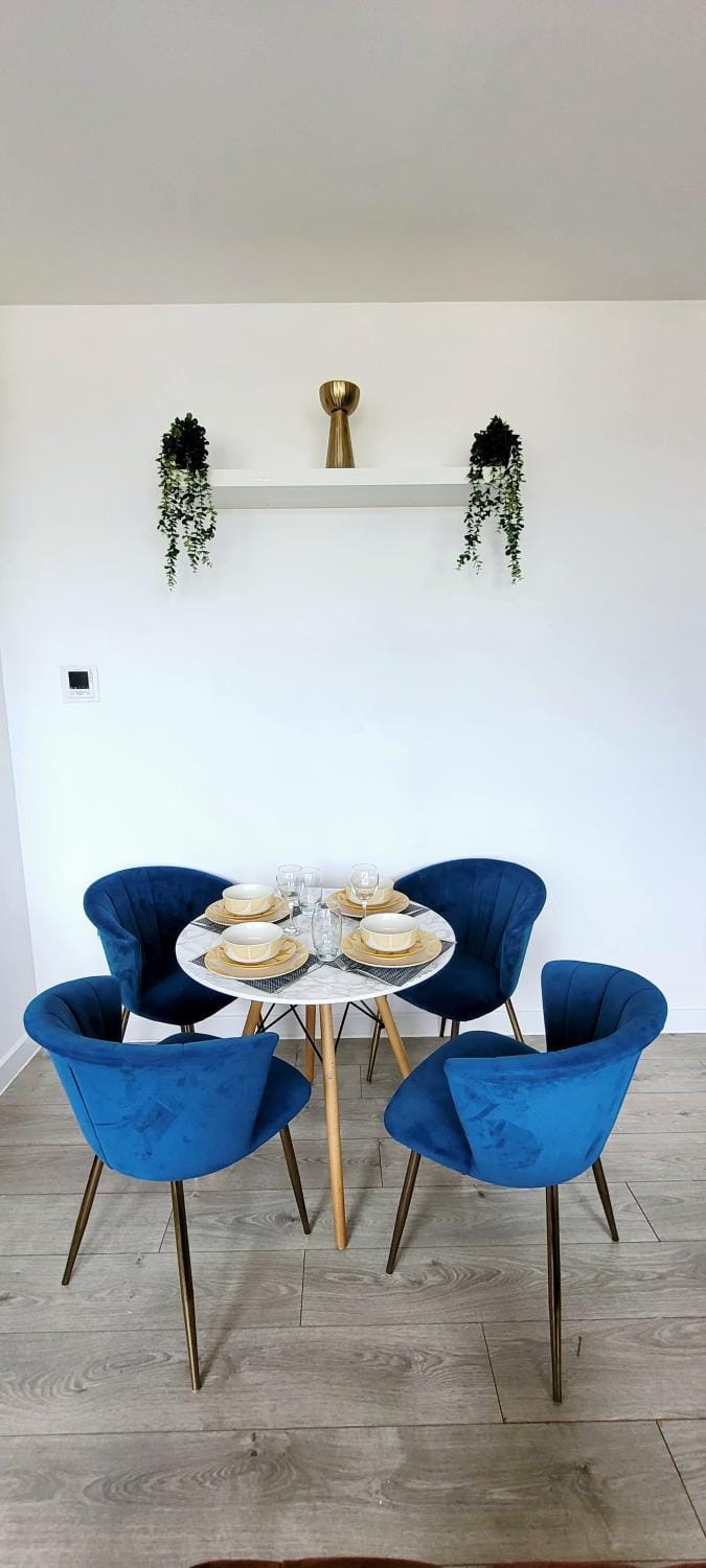 Dining area, Dinner
