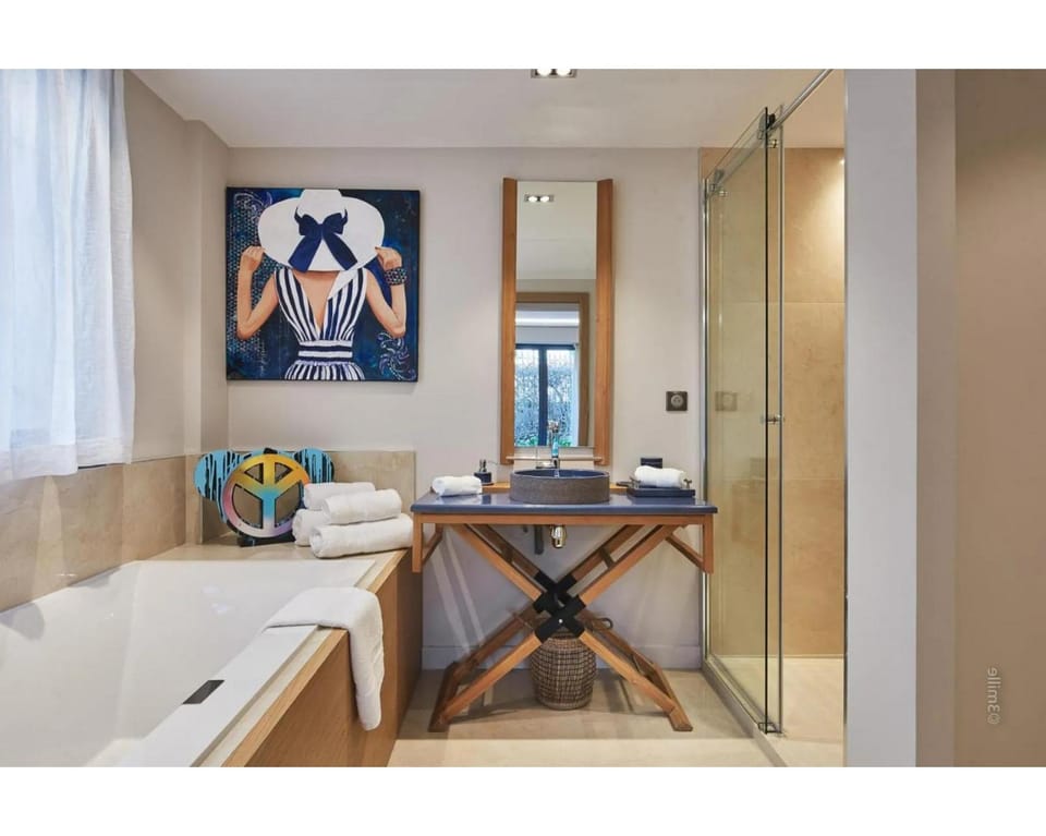 Bathroom, Bath