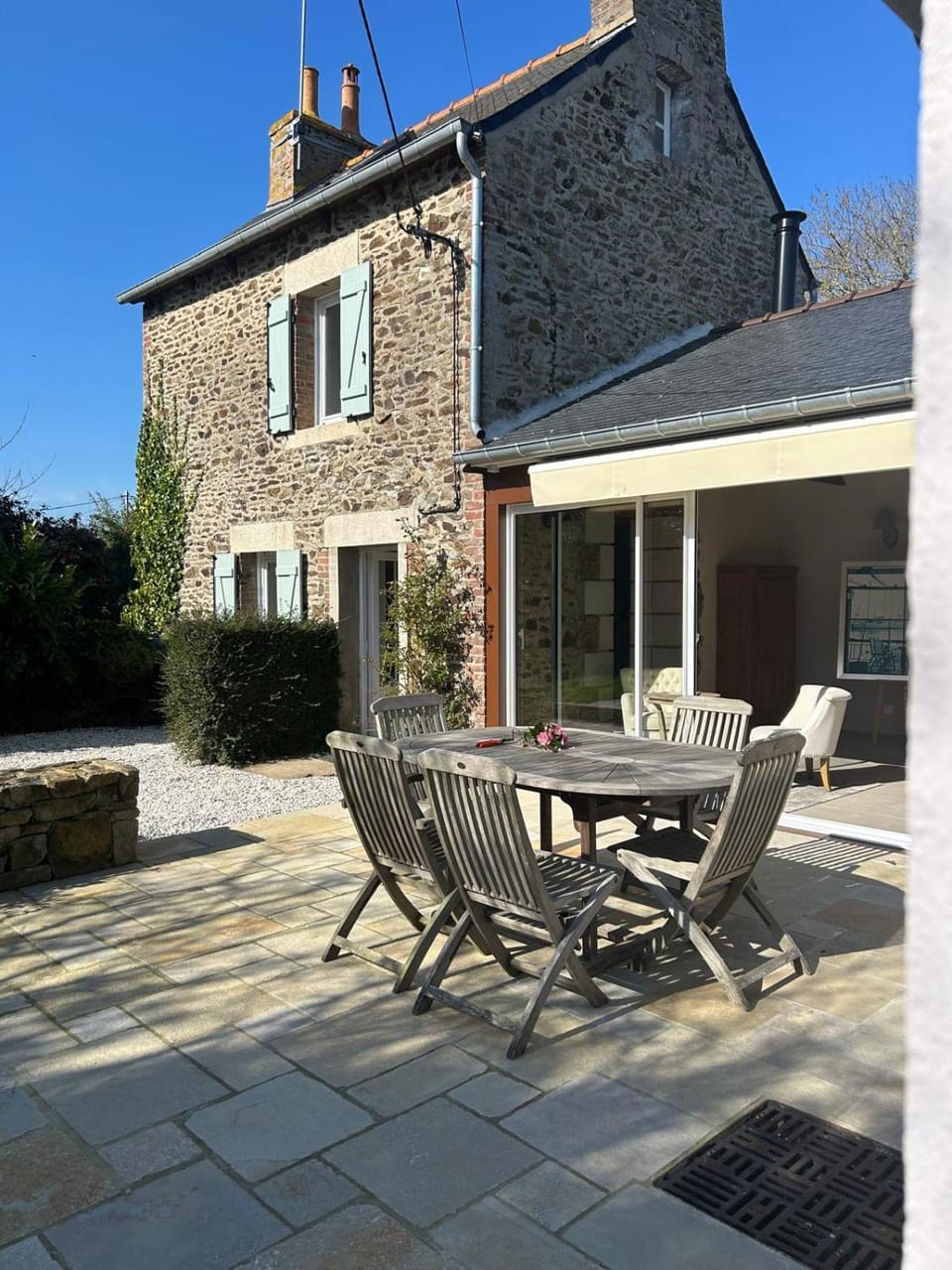 Patio, Dining area