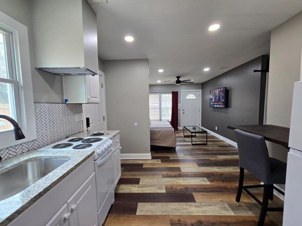 Silver Suite I Apartment in Atlanta