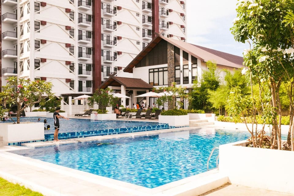 Natural landscape, Garden view, Pool view, Swimming pool, sunbed