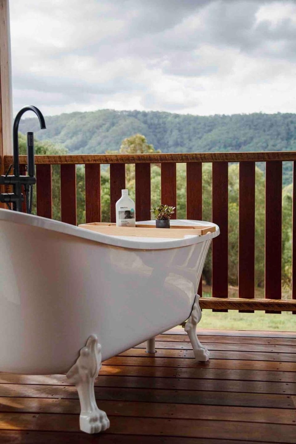 Natural landscape, View (from property/room), Balcony/Terrace, Mountain view, Bath