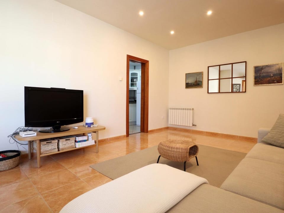 Apartamento céntrico en Sant Feliu de Guíxols con aire acondicionado, para 4 personas - ES-298-19 Apartment in Baix Empordà
