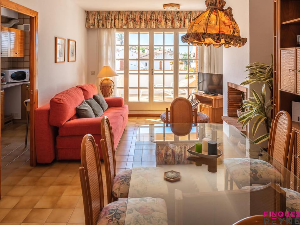 Apartamento 2 habitaciones con terraza y tenis, cerca de la playa - ES-298-36 Apartment in S'Agaró