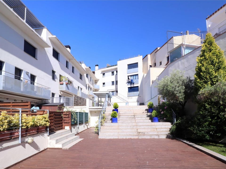 Apartamento en planta baja en Sant Feliu de Guíxols, para 4 pers, con terraza y piscina - ES-298-29 Apartment in Baix Empordà