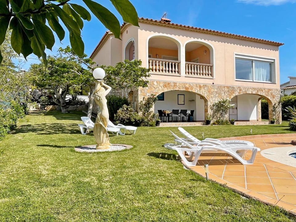Villa familiar en S'Agaró con piscina privada - ES-298-53 Villa in Baix Empordà