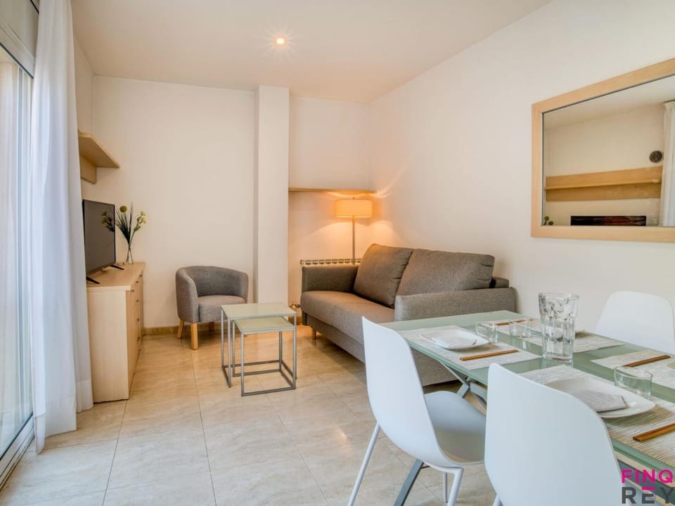 Apartamento céntrico en S'agaró con parking y balcón - ES-298-48 Apartment in S'Agaró
