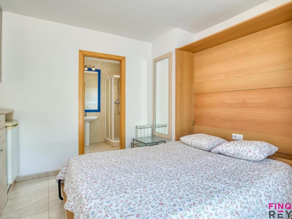 Dúplex en S'agaró con 2 dormitorios y balcón, parking incluido - ES-298-32 Apartment in S'Agaró