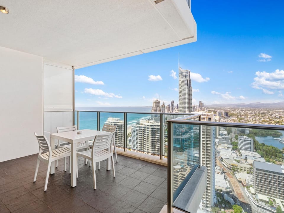 35th Floor Hilton Skyhome with Panoramic Ocean Views and Luxury Interiors Apartment in Surfers Paradise Boulevard