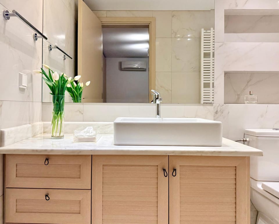 Bathroom, Bath, bidet