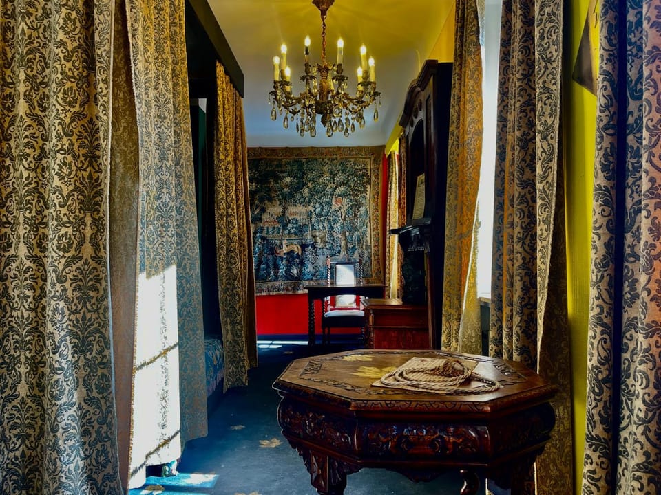 Bed, Living room, Other, Photo of the whole room, Decorative detail, Seating area, Bedroom, furniture, wedding