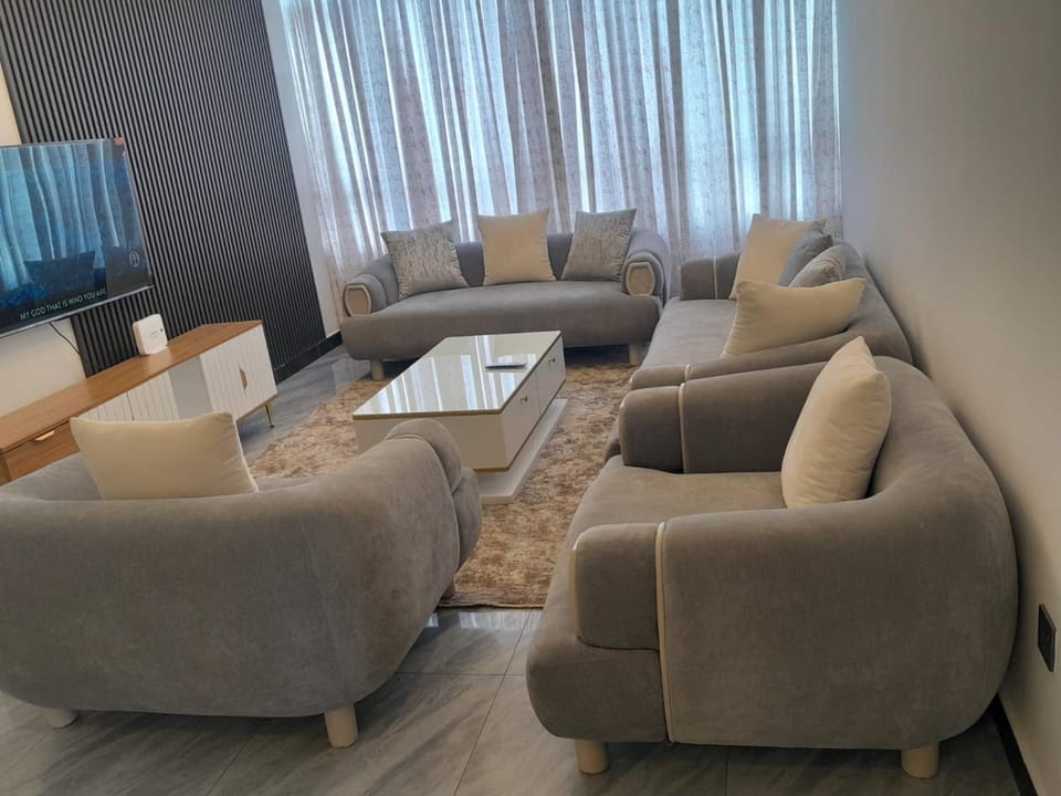 The best beautifully furnished apartments in kilimani near yaya center ,close proximity to major shopping malls ,restaurants with luxurious modern facilities Apartment in Nairobi