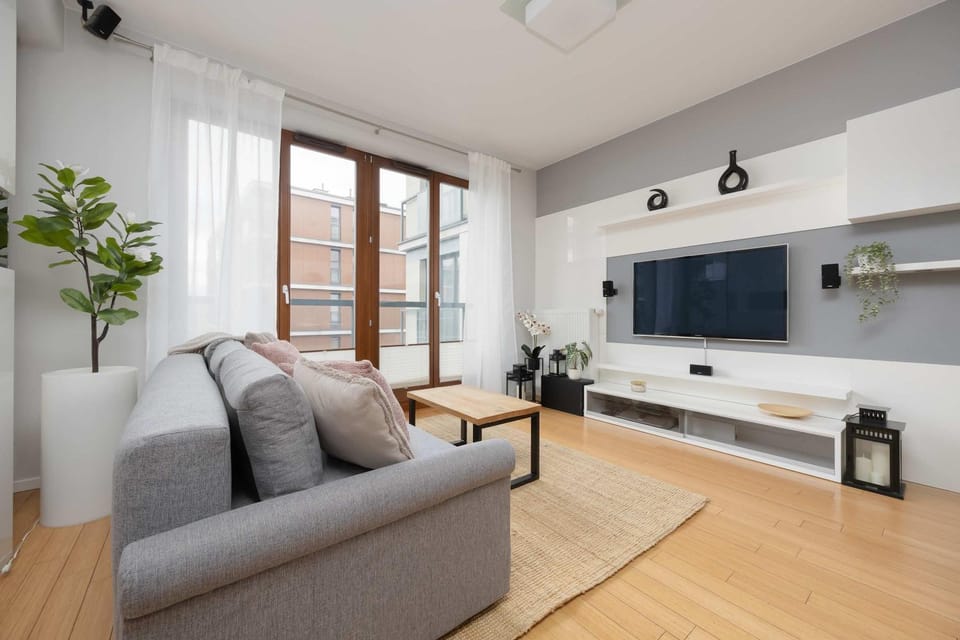 TV and multimedia, Seating area