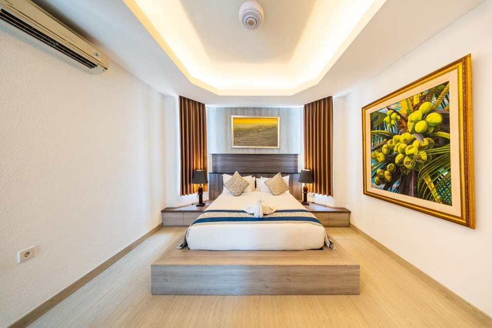 Bed, Photo of the whole room, Bedroom, air conditioner