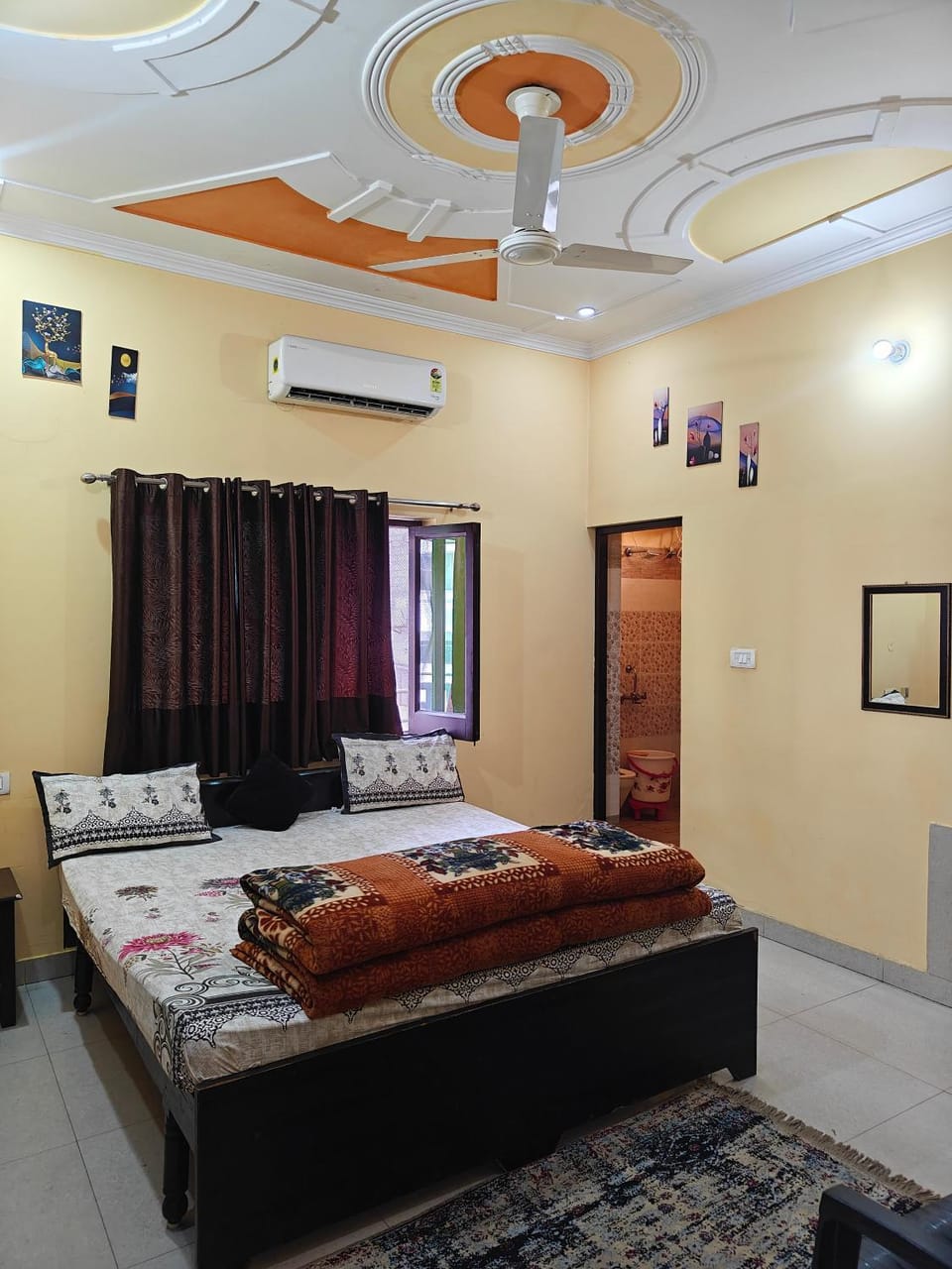 Anurag home stay on ISBT Vacation rental in Dehradun