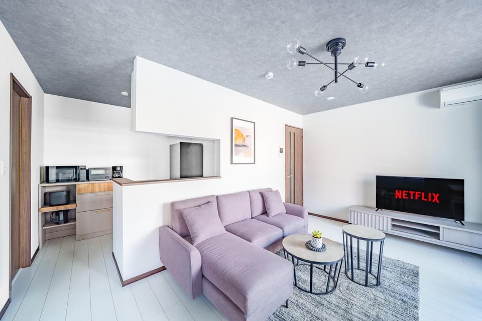 TV and multimedia, Living room, Dining area