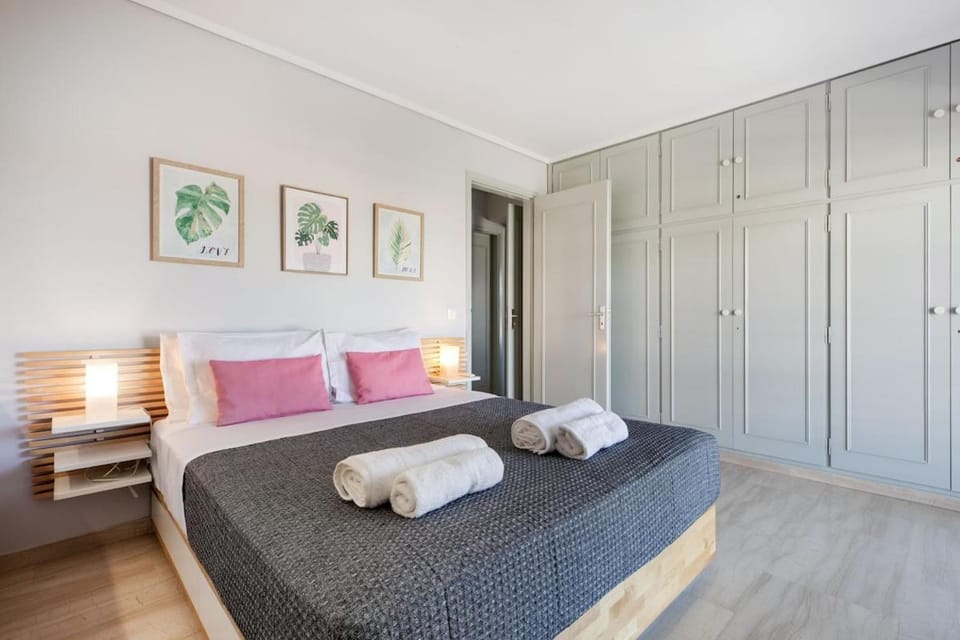 South Blue Beach & Park Apartment in Vouliagmeni Apartment in Vouliagmeni