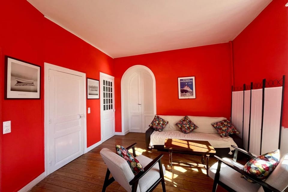 House with Balcony and Sea View in La Richardais House in Dinard