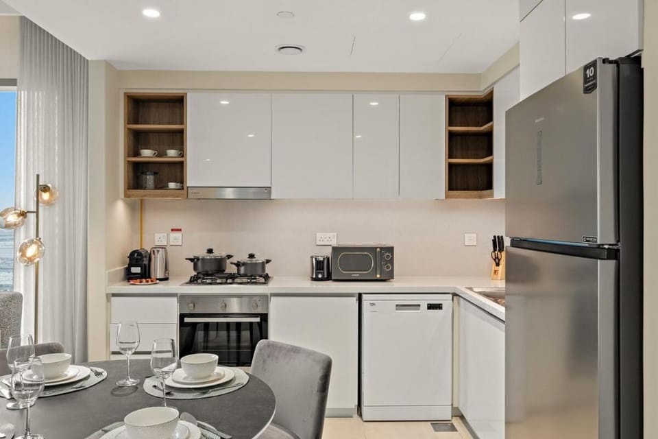 FIRST CLASS 2BR Stylish Steps to Dubai Mall Apartment in Dubai