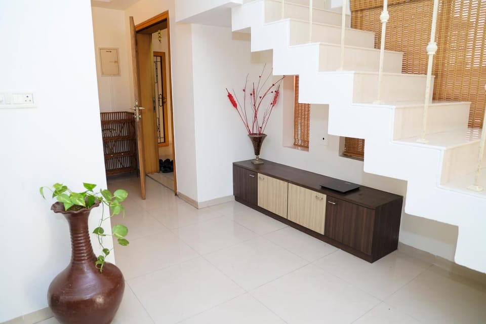 Luxury 3BHK in Heart of the City Apartment in Vadodara